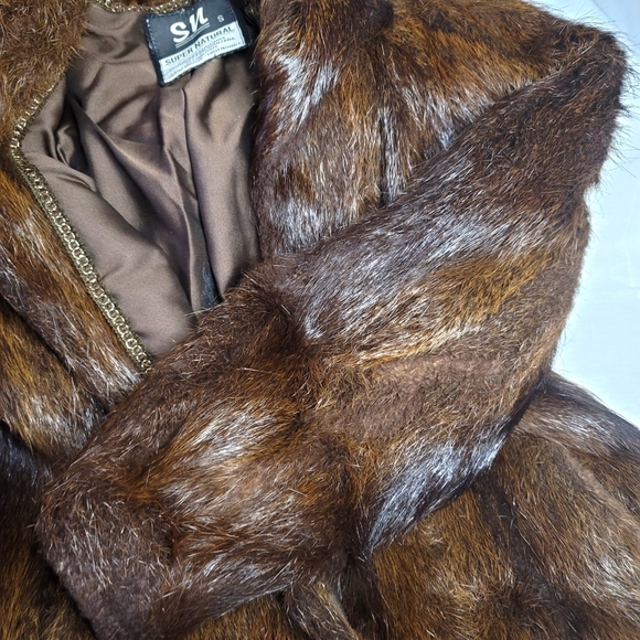 Legitimate Leather. FOR CLOSET CLOSING ONLY - Picture 14 of 16